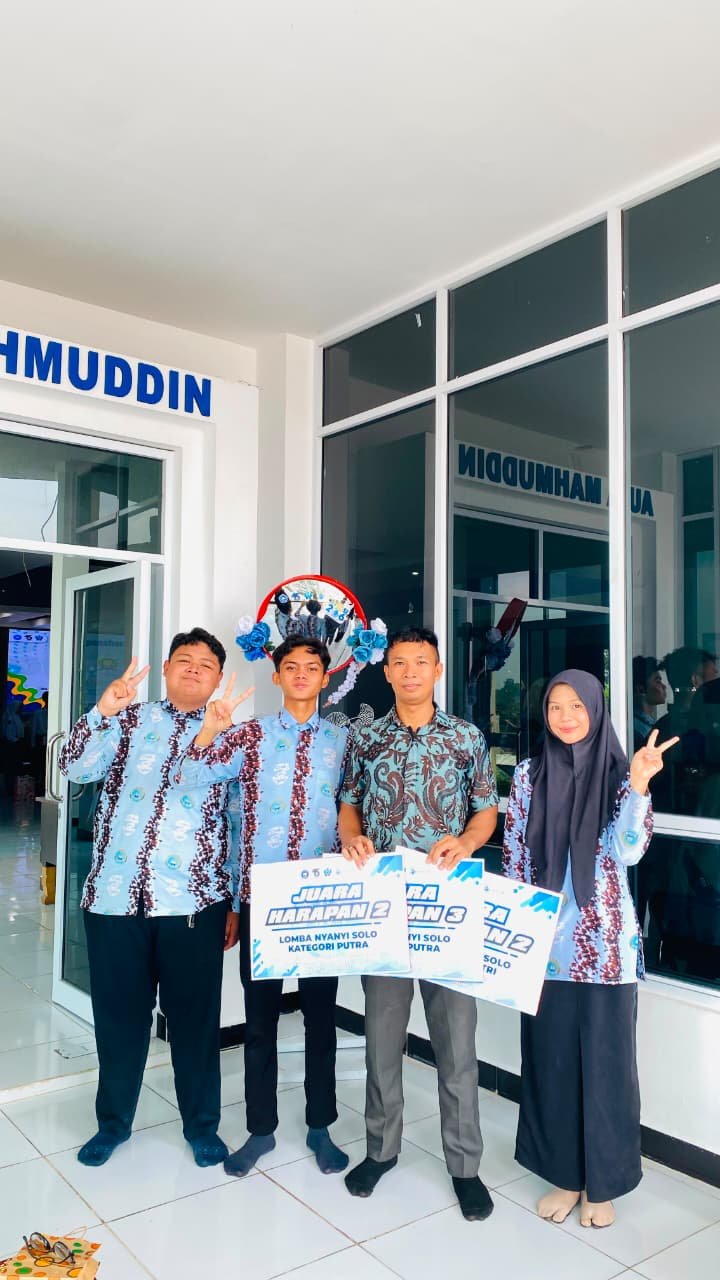 Torehkan Prestasi di ATENSI STIA AMUNTAI, Tiga Siswa MAN 2 HSU Raih Juara Cabang Nyanyi Solo